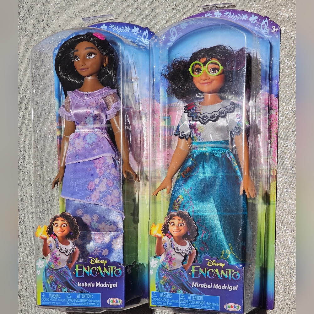 NEW Disney's Encanto 11 inch Maribel & Isabela  Fashion Dolls (2 pack)